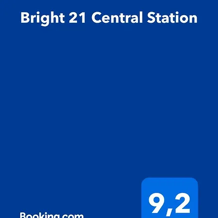 Bright 21 Station Apartment *