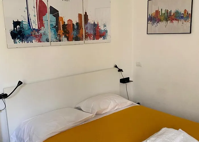 Bright 21 Station Apartment Milan