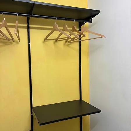 Bright 21 Station מילאנו